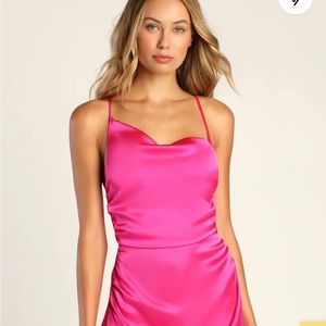 New! Doesn’t fit and can’t exchanged. Lulus party dress.